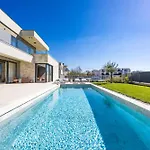 Designer Limes - Pool, & Games Vila Funtana