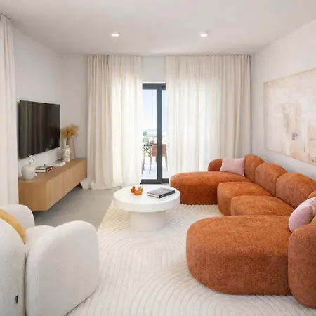 Designer Limes - Pool, & Games Villa