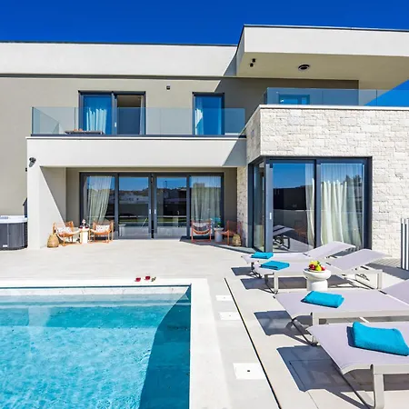 Villa Designer Limes - Pool, & Games Funtana