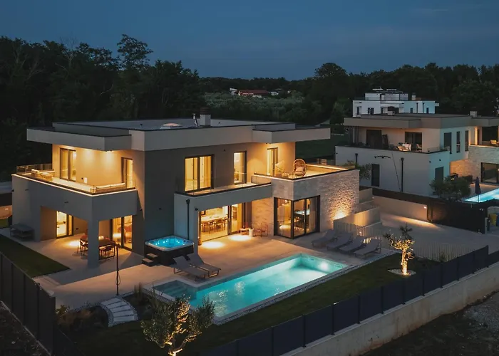 Designer Limes - Pool, & Games Villa *