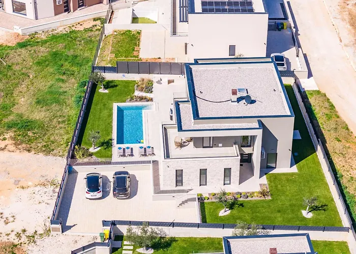 Villa Designer Limes - Pool, & Games *